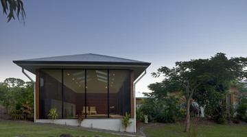 Fully screened pool enclosure, Mt Cotton, QLD